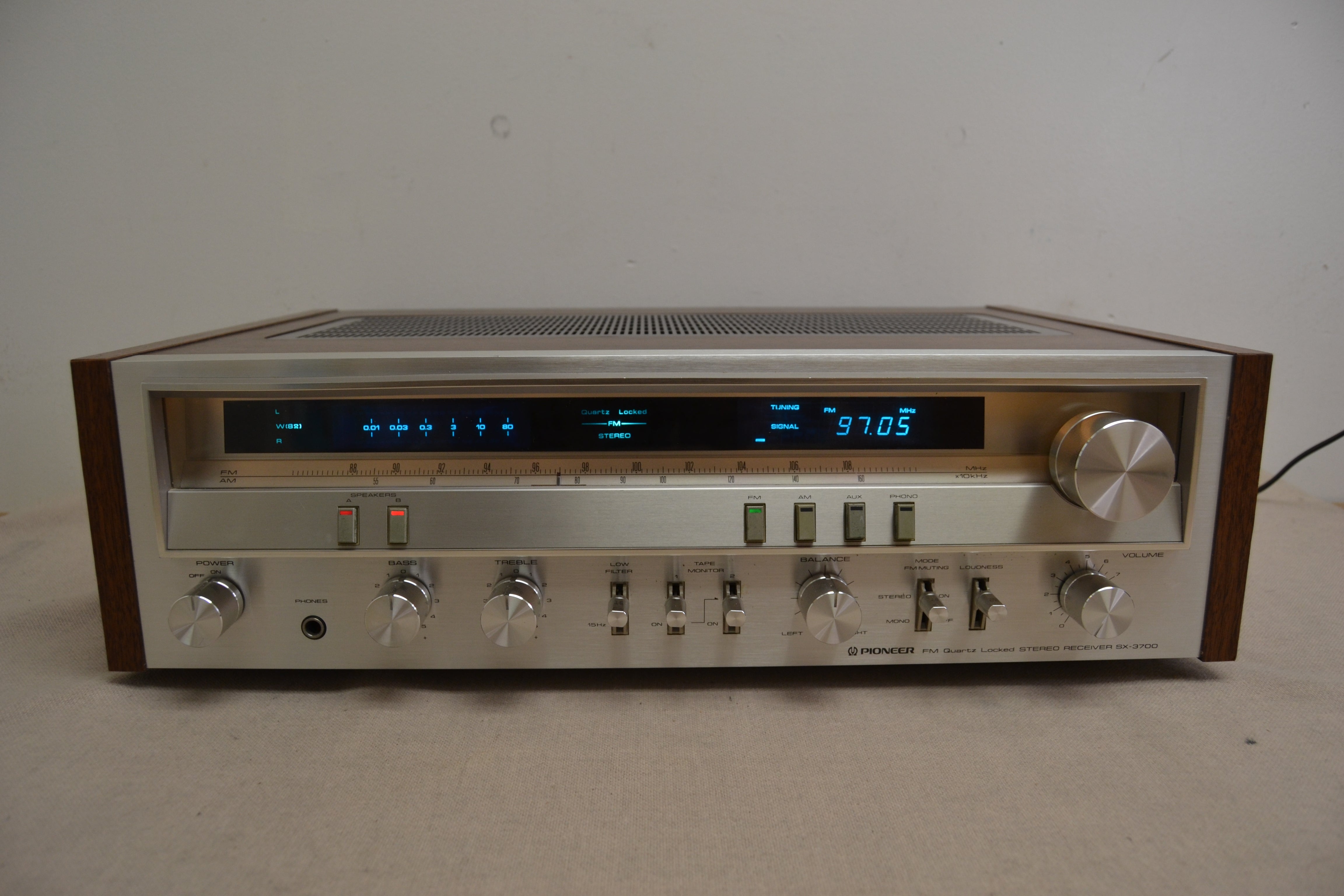ほほんページ/6 Pioneer SX-3700 Stereo Receiver * 45W RMS * Fully Serviced – The
