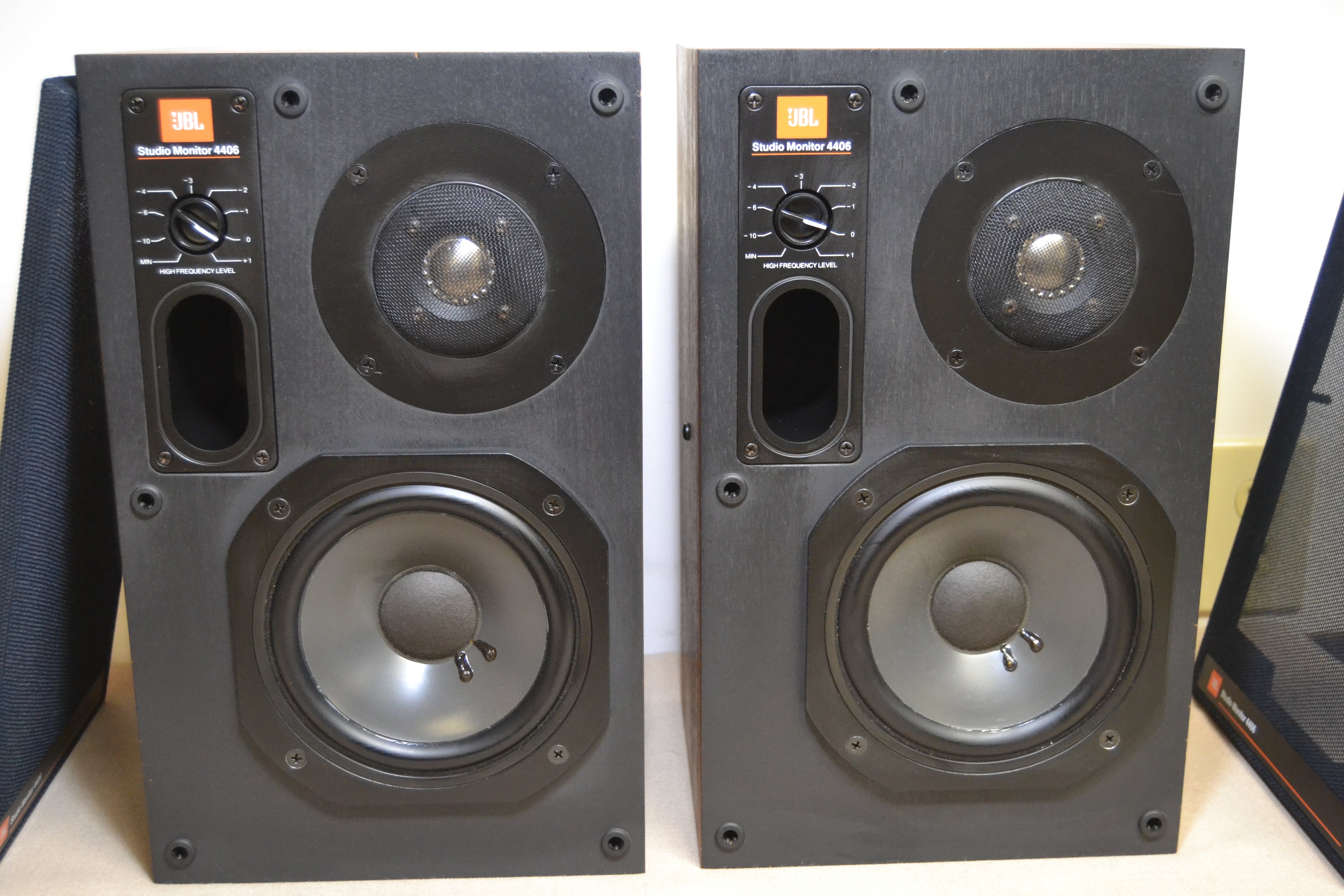 JBL Studio Monitor 4406 Bookshelf System * Recapped Crossovers