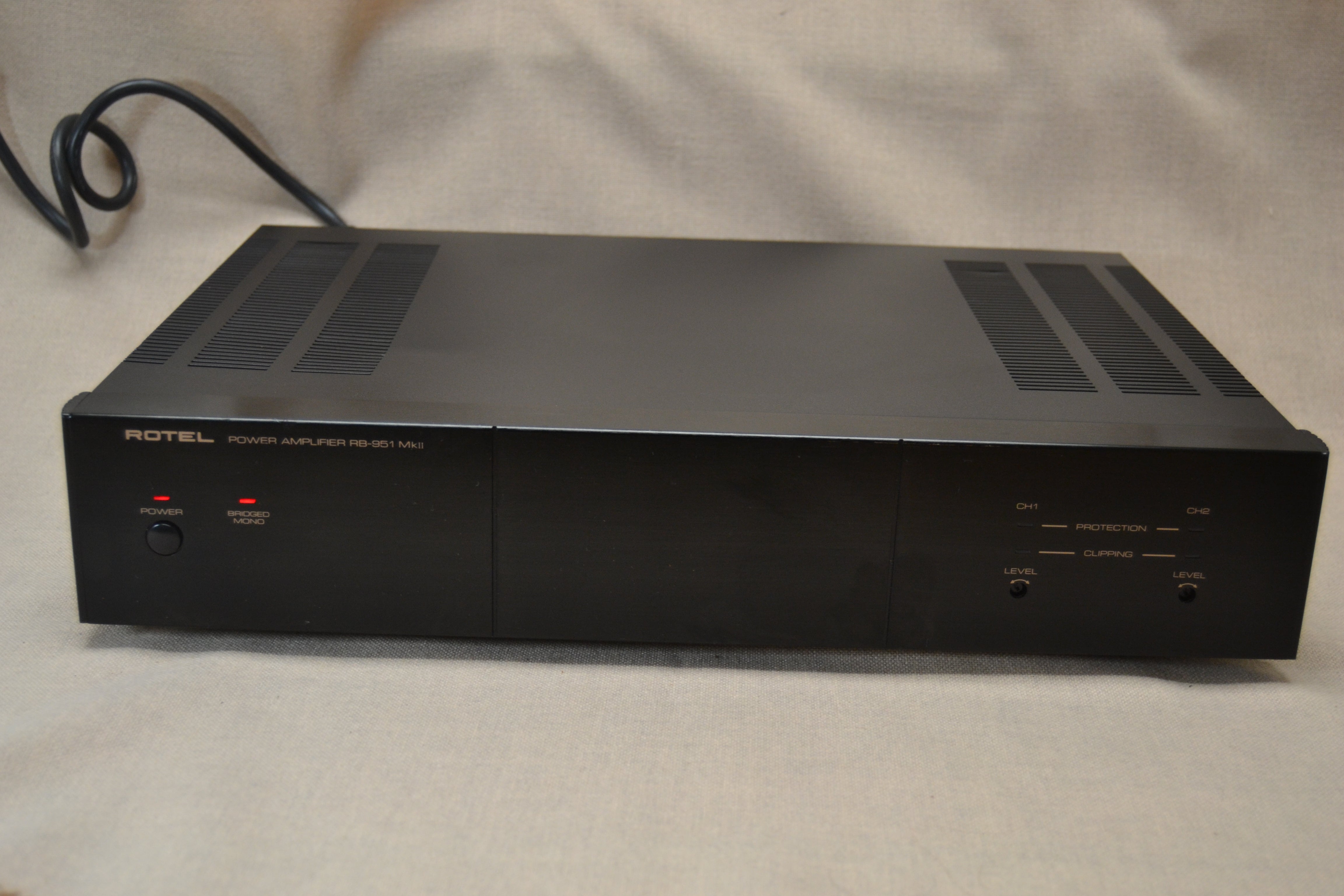 Rotel RB-951 MKII Power Amplifier – The Turntable Store