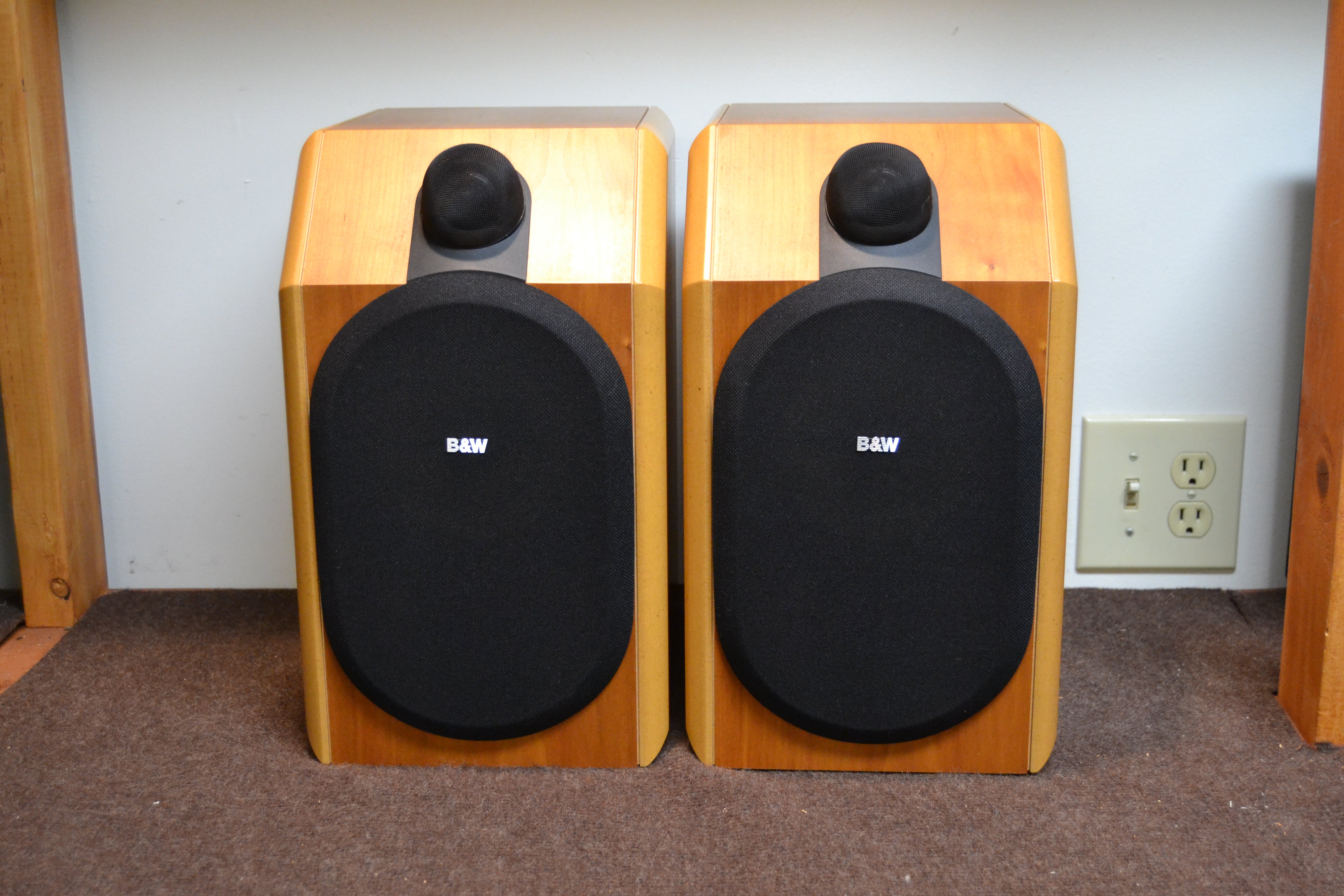 Bower & Wilkins B&W CDM1 SE Bookshelf Speakers – The Bower & Wilkins B&W CDM1 SE Bookshelf Speakers – The