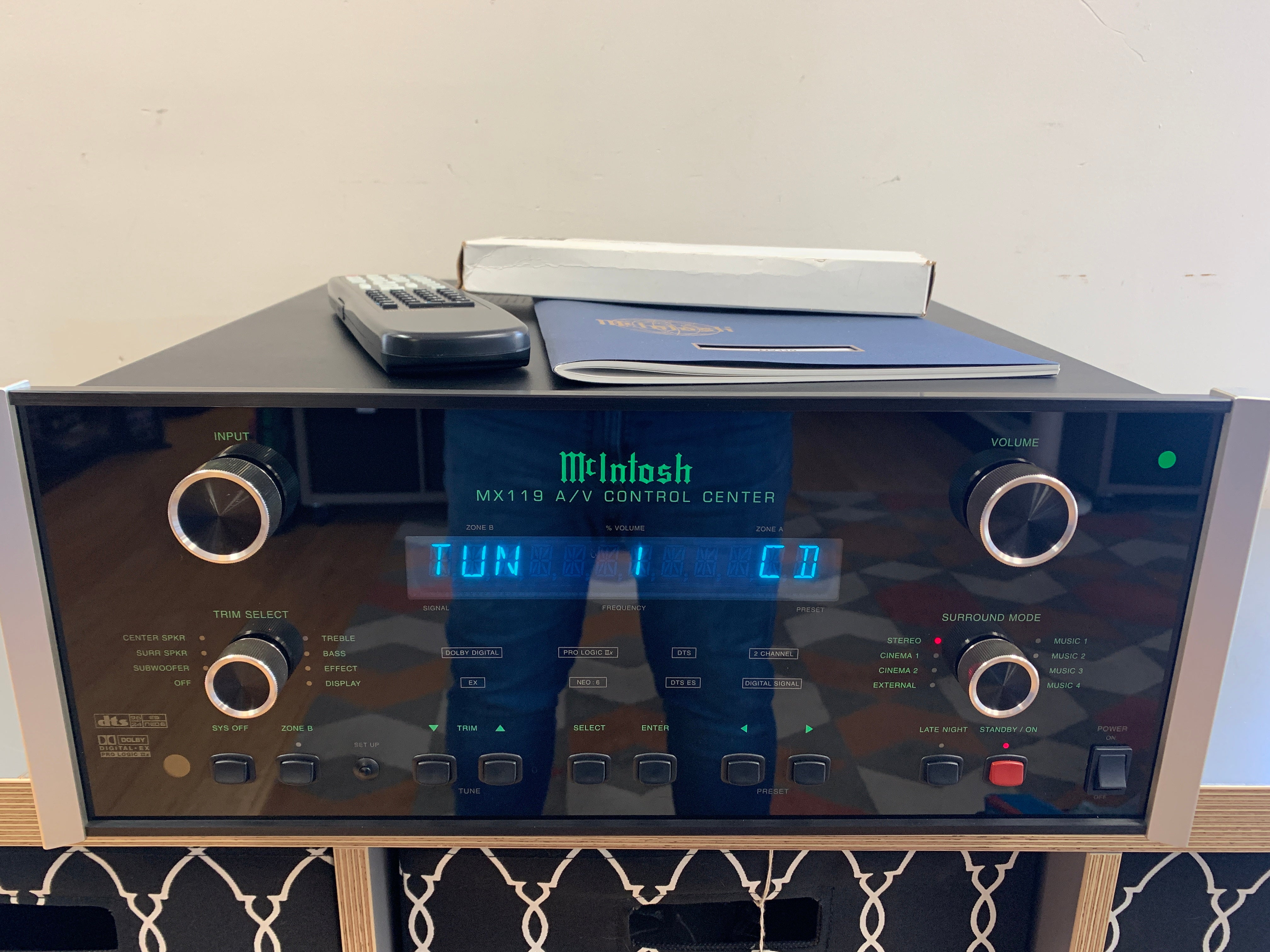 McIntosh MX119 Stereo Preamplifier * Tuner Board * Remote * Manual