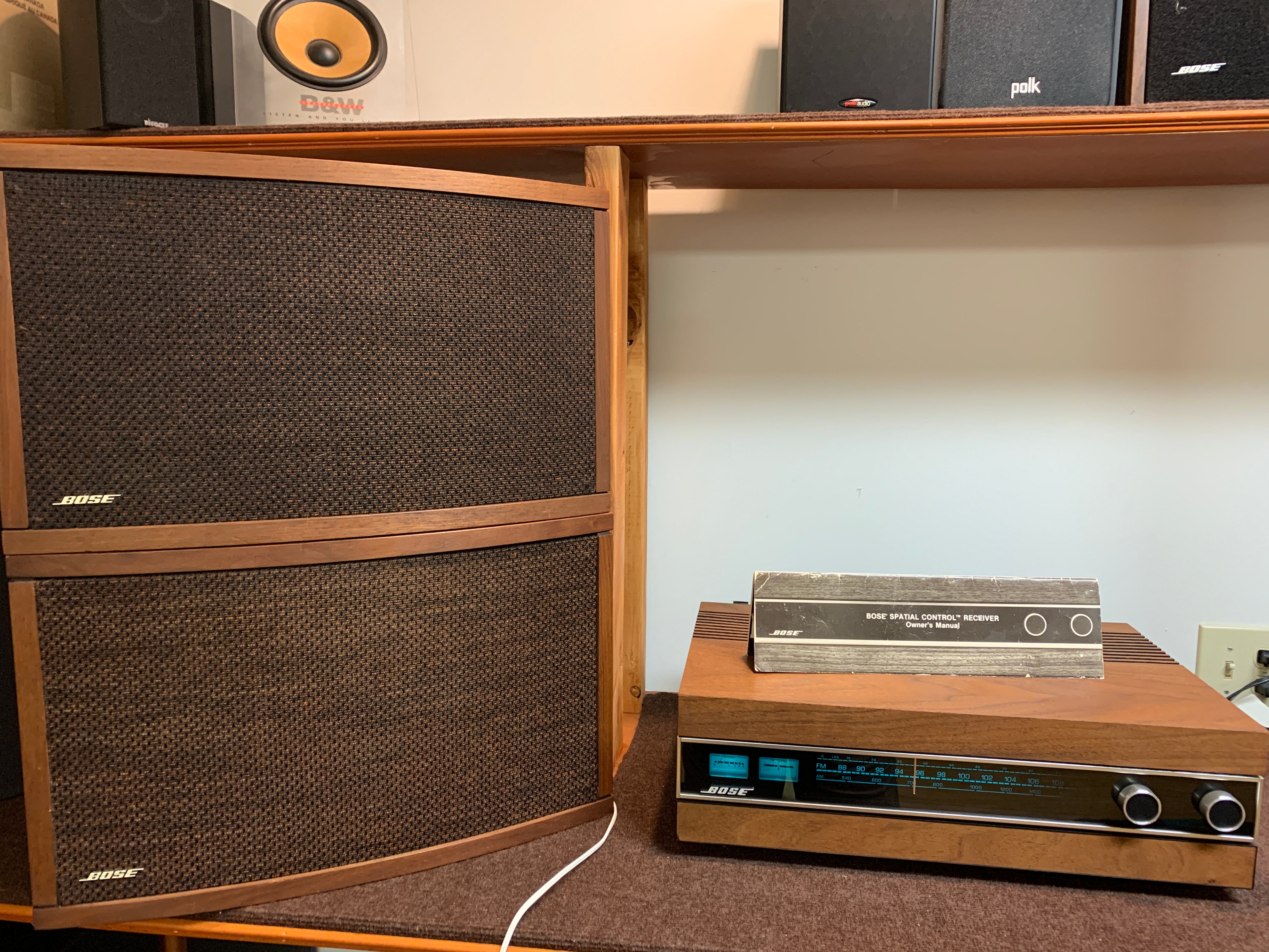 Paire d'enceintes Bose 901 Series III - Active Equalizer VI - France Paire d'enceintes Bose 901 Series III - Active Equalizer VI - France