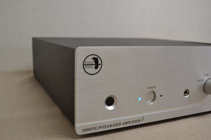 Rogue Sphinx V3 Tube integrated amplifier * Manual * Remote * Box