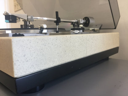 Kenwood KD 2055 Turntable