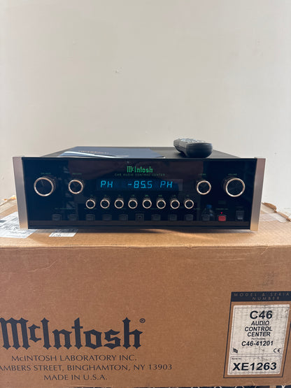McIntosh C46 Stereo Preamplifier * Like New * Box * Manual * Remote