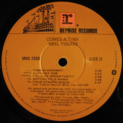 Neil Young : Comes A Time (LP, Album, RP, Win)
