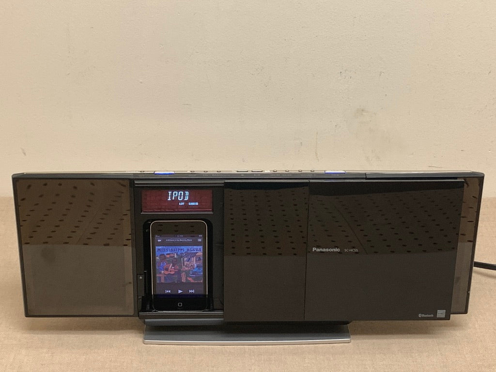 Panasonic SC-HC55 Bluetooth CD AM/FM Radio Aux Dock w/ 2nd Gen iPod Touch