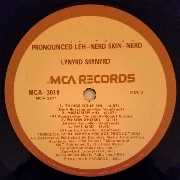 Lynyrd Skynyrd : (Pronounced 'Lĕh-'nérd 'Skin-'nérd) (LP, Album, RE, Gat)