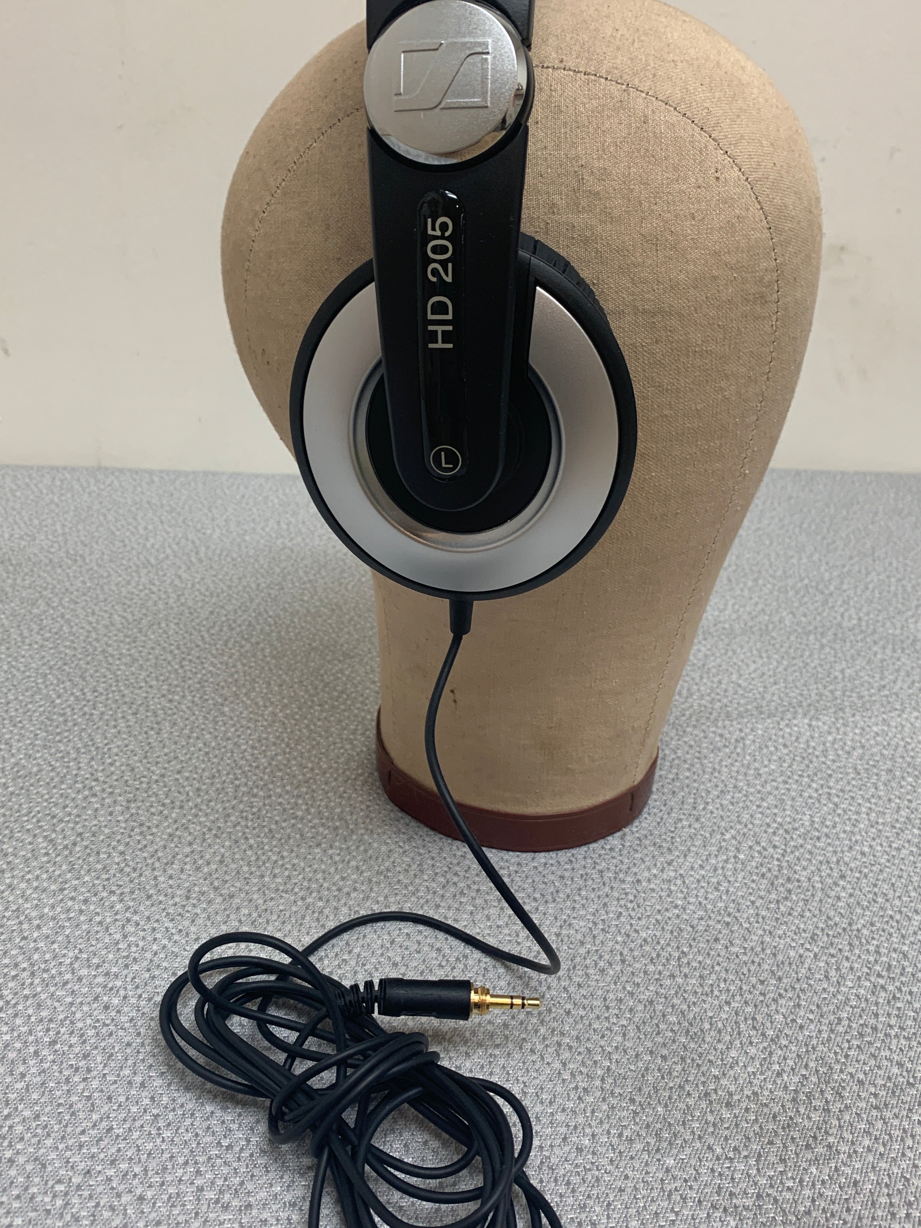 Sennheiser HD 205 Over Ear Headphones