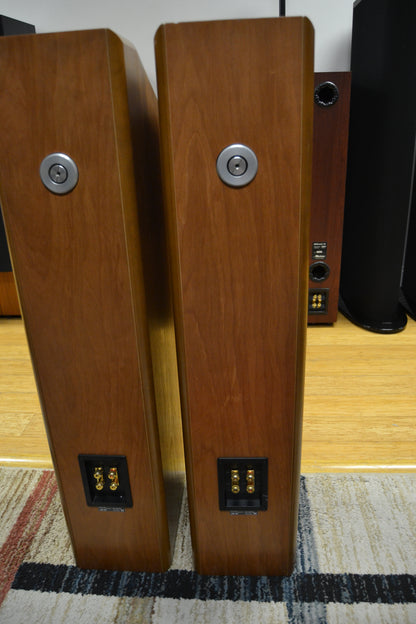 Bower & Wilkins B&W CDM-9NT Floor Standing Speakers * Local Pickup Only