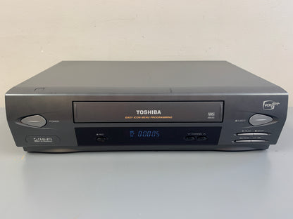 Toshiba M-645 VHS Player