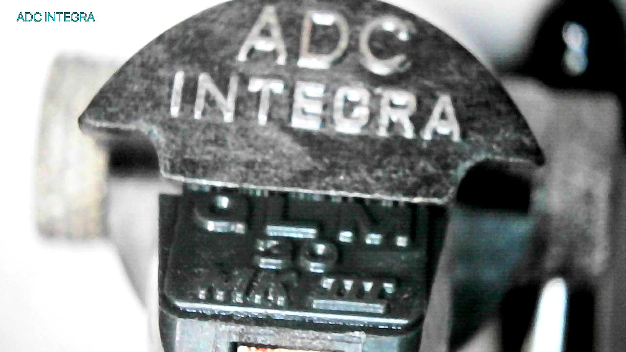 ADC Integra XLM II cartridge mounted on headshell * Low Hours * See Pics !!