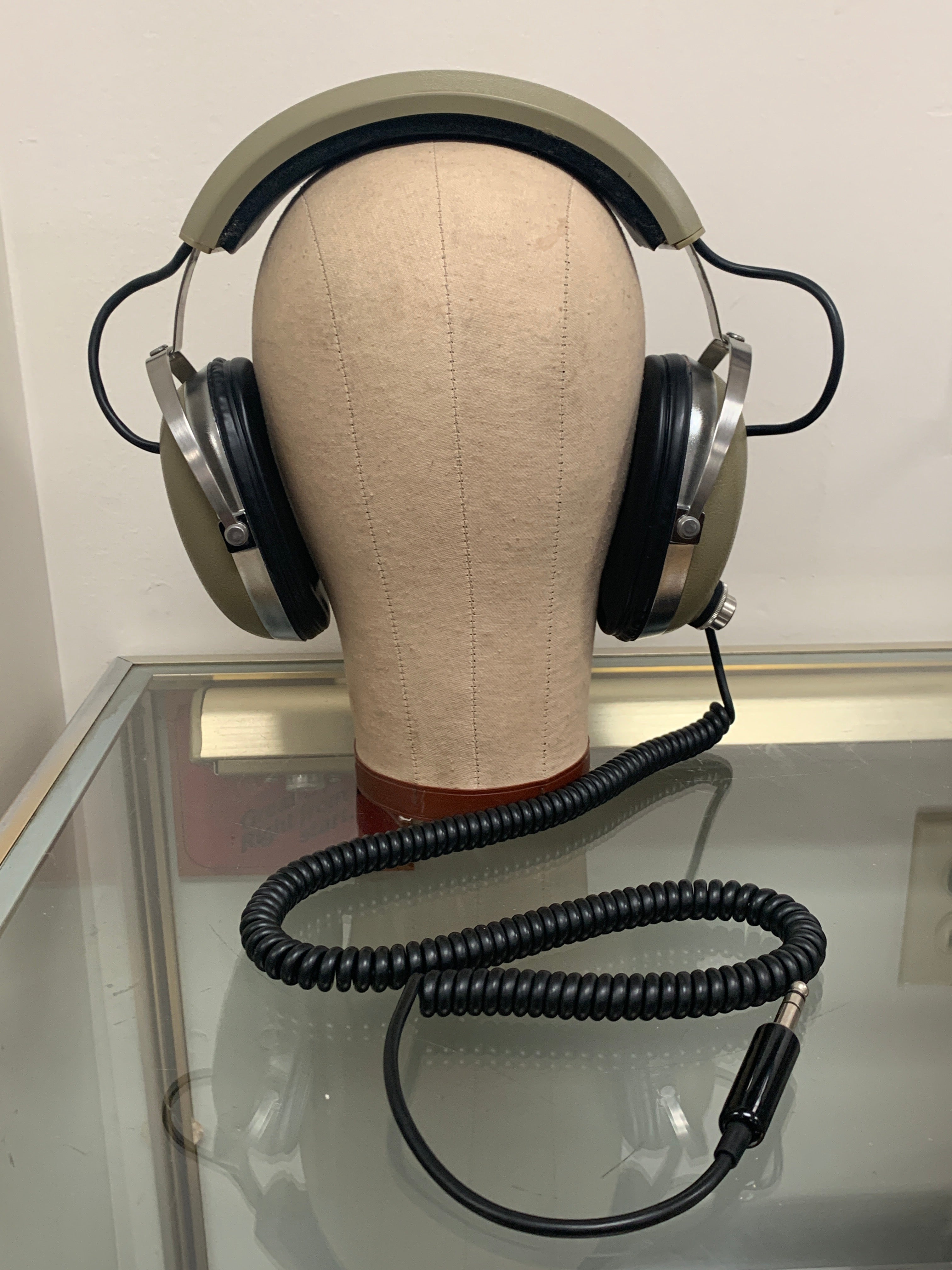 Koss Pro 4AA Stereophones w/ Box – The Turntable Store