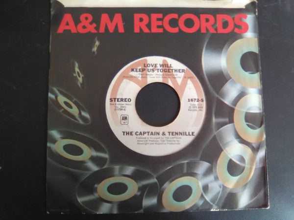 The Captain & Tennille* : Love Will Keep Us Together (7", Single, Styrene, Pit)