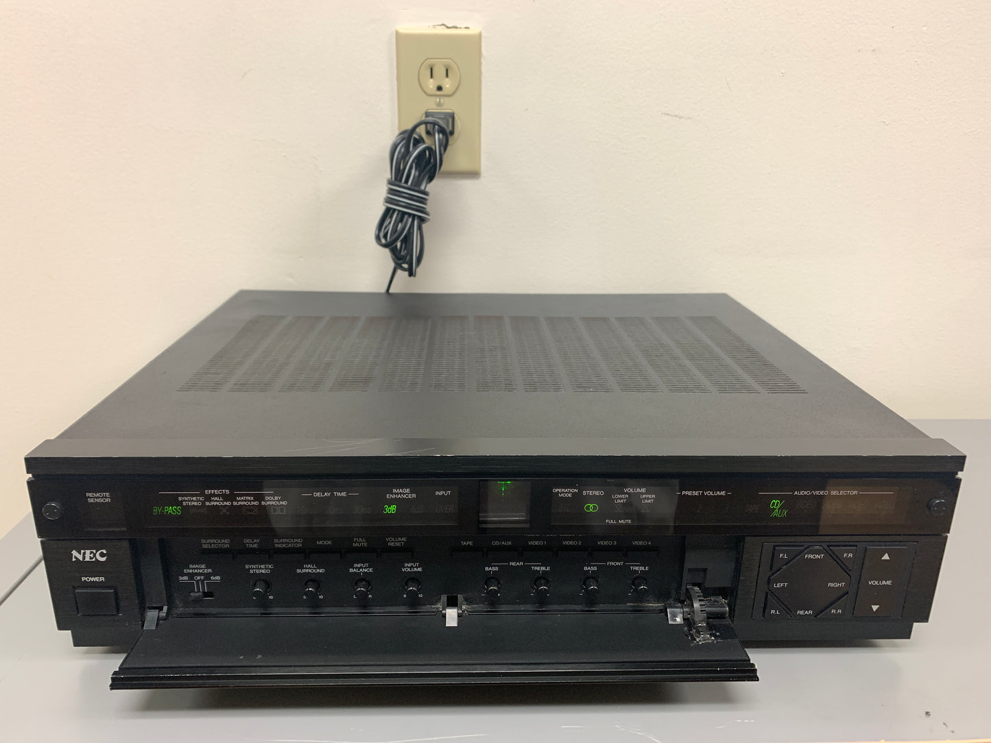 NEC AV-350E Audio Video Integrated Amplifier