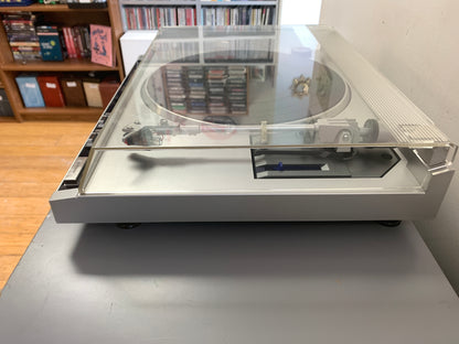 JVC QL-F300 Fully Automatic Turntable