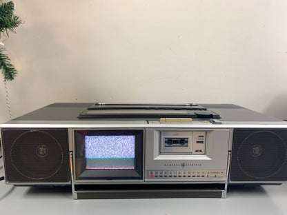 General Electric 4CM3326X BoomBox * TV * Micro-Cassette Walkman