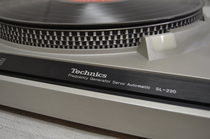 Technics SL-220 Auto Return Turntable * Fully Serviced * NEW AT3600 Cartridge