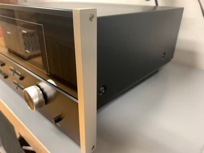 McIntosh MR7083 Tuner