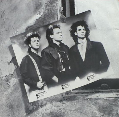 Justus (13) : Someone's Waiting (LP, Album)