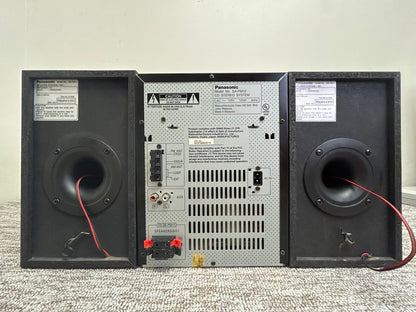 Panasonic SA-PM12 CD Stereo System * 5 Disc Changer * Radio * Cassette * Speakers