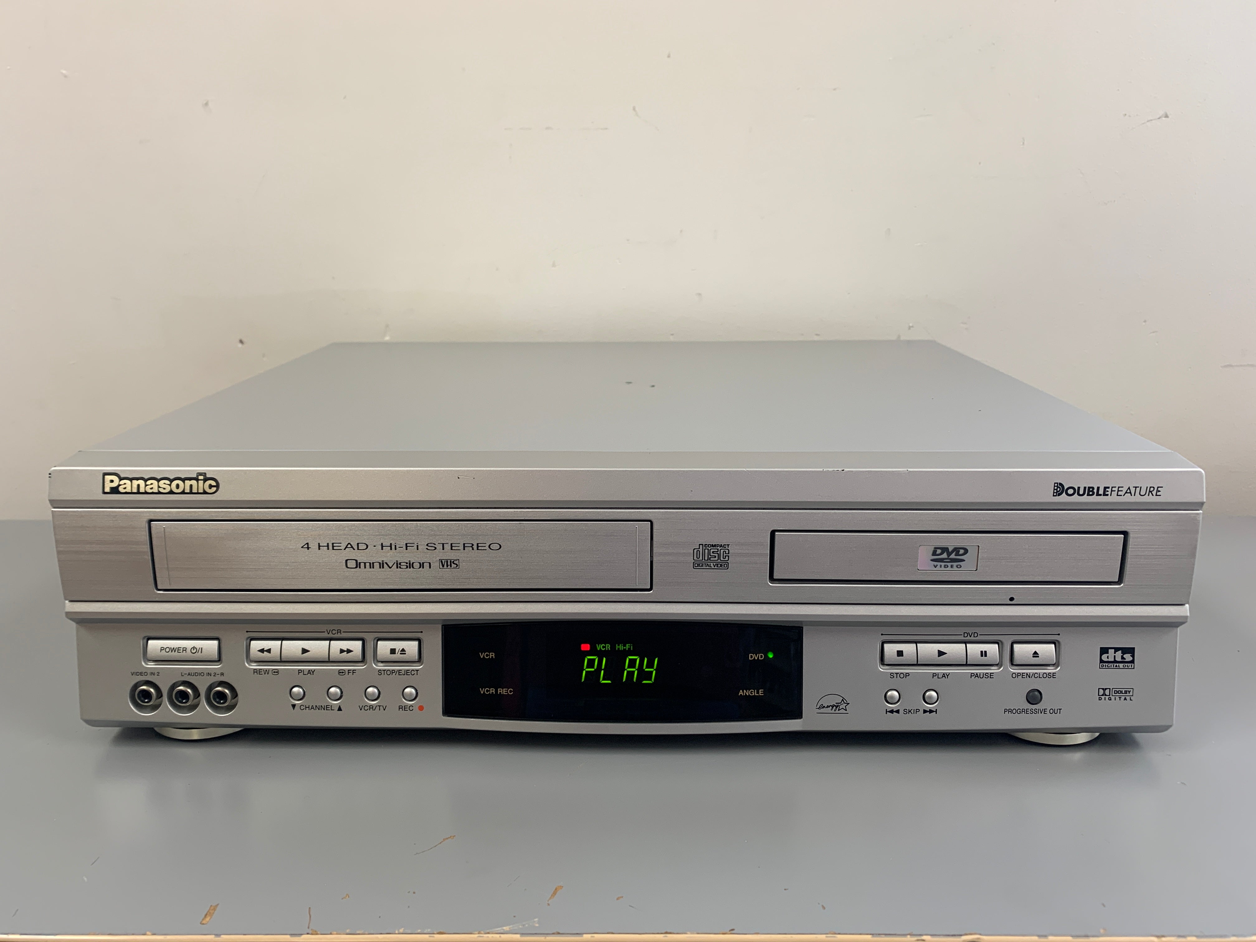 Panasonic PV-D4752 DVD/CD Player – The Turntable Store