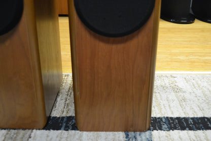 Bower & Wilkins B&W CDM-9NT Floor Standing Speakers * Local Pickup Only