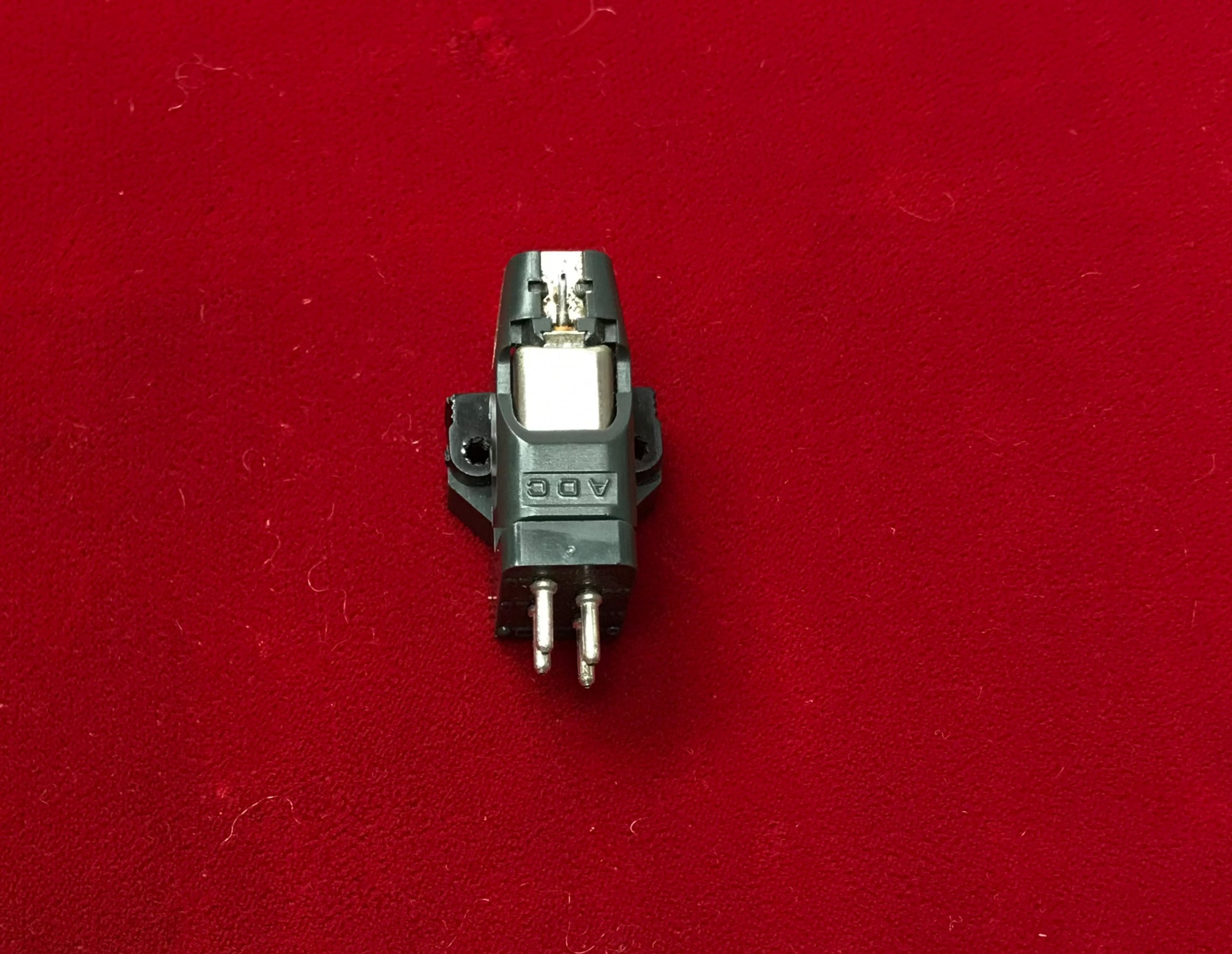 Cartucho De Aguja Genérico Para Tocadiscos ADC Con Estilos QLM/XLM/ZLM | Modelo 4211-DET / 220-DE