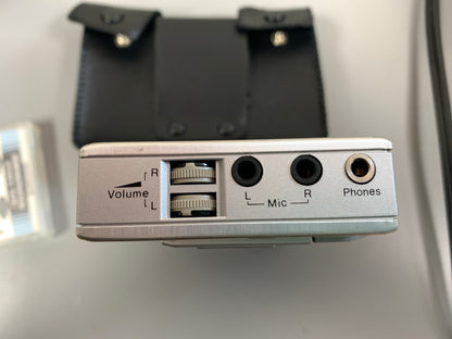 General Electric 4CM3326X BoomBox * TV * Micro-Cassette Walkman