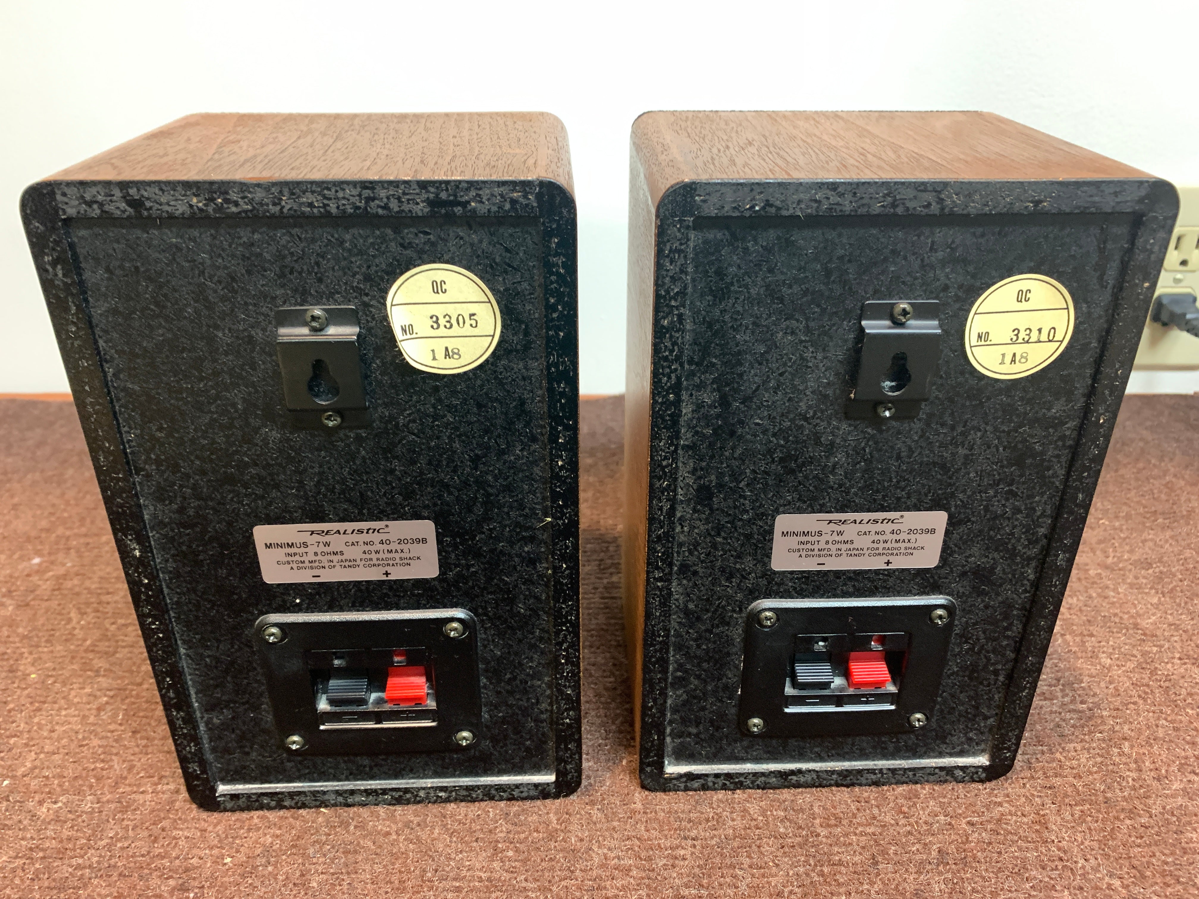 Realistic Minimus 7-W Speakers – The Turntable Store