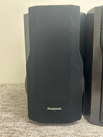 Panasonic SA-PM12 CD Stereo System * 5 Disc Changer * Radio * Cassette * Speakers