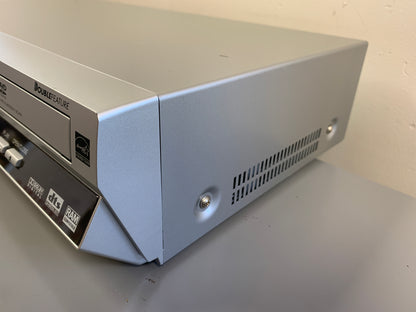Panasonic PV-D4743S DVD/VCR Player