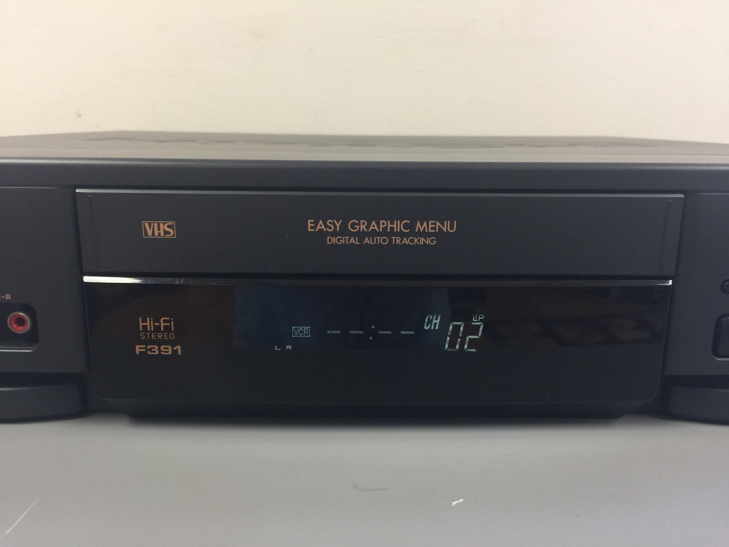 Hitachi F391 Hi-Fi Stereo Video Cassette Recorder