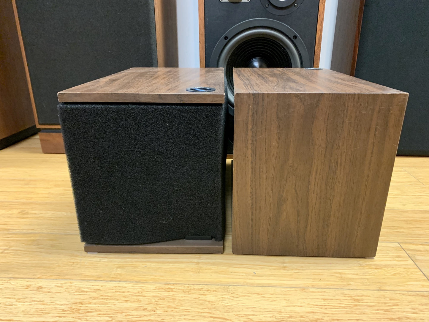 Bose 301 Series II Bookshelf Speakers