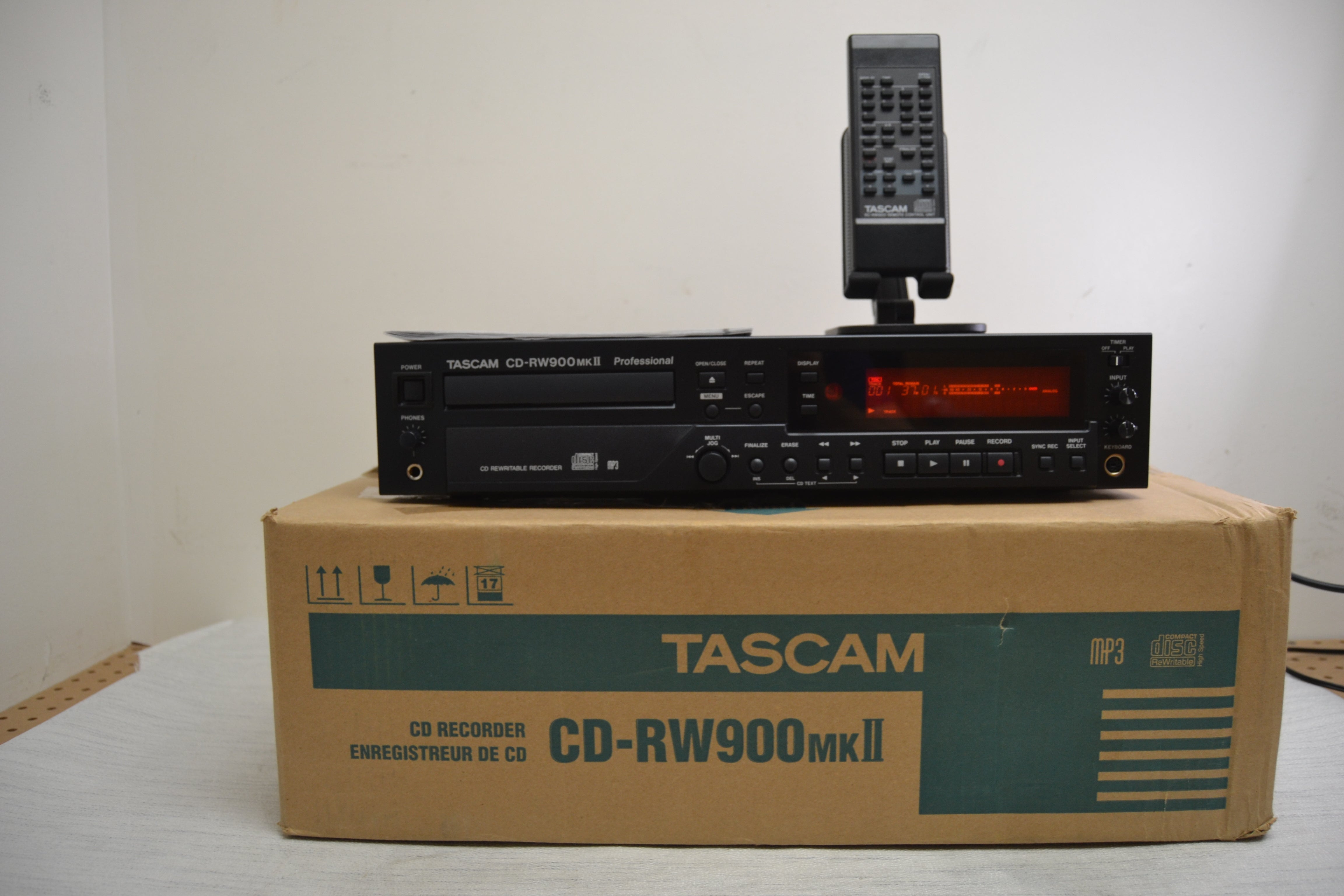 Tascam CD-RW900 MKII Single CD Recorder * Box * Remote * Manual * Fully Serviced