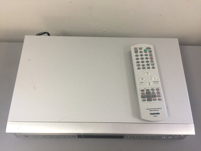Toshiba SKD-530 DVD/VHS Player w/remote