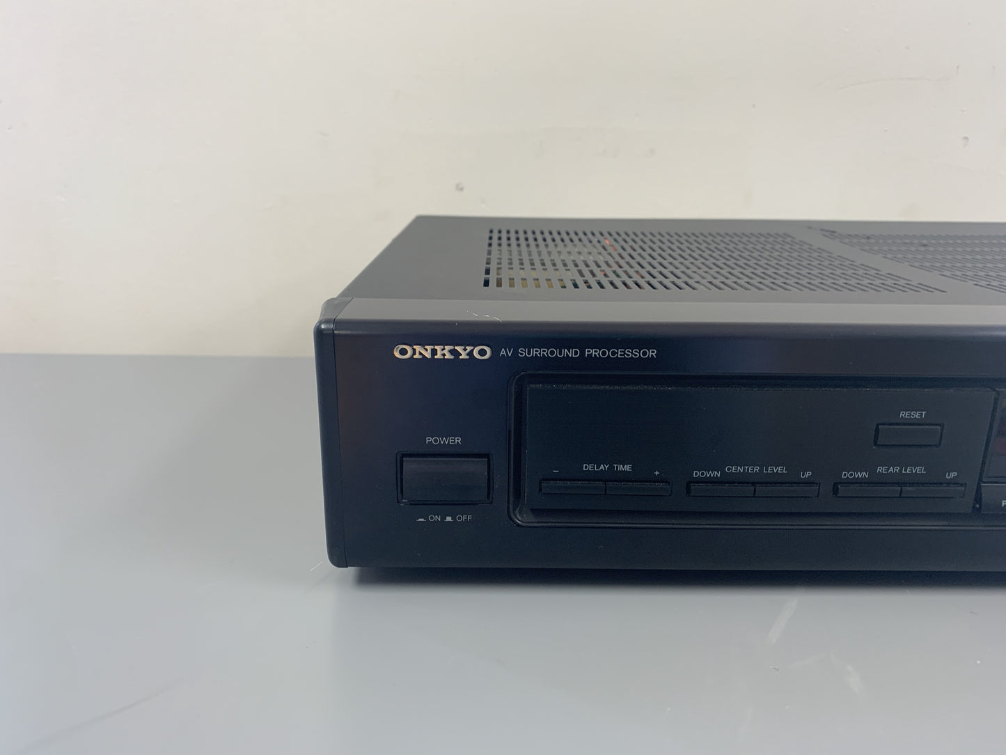 Onkyo AV Surround Processor ES600