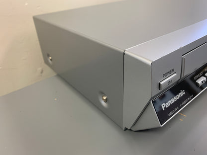 Panasonic PV-D4743S DVD/VCR Player