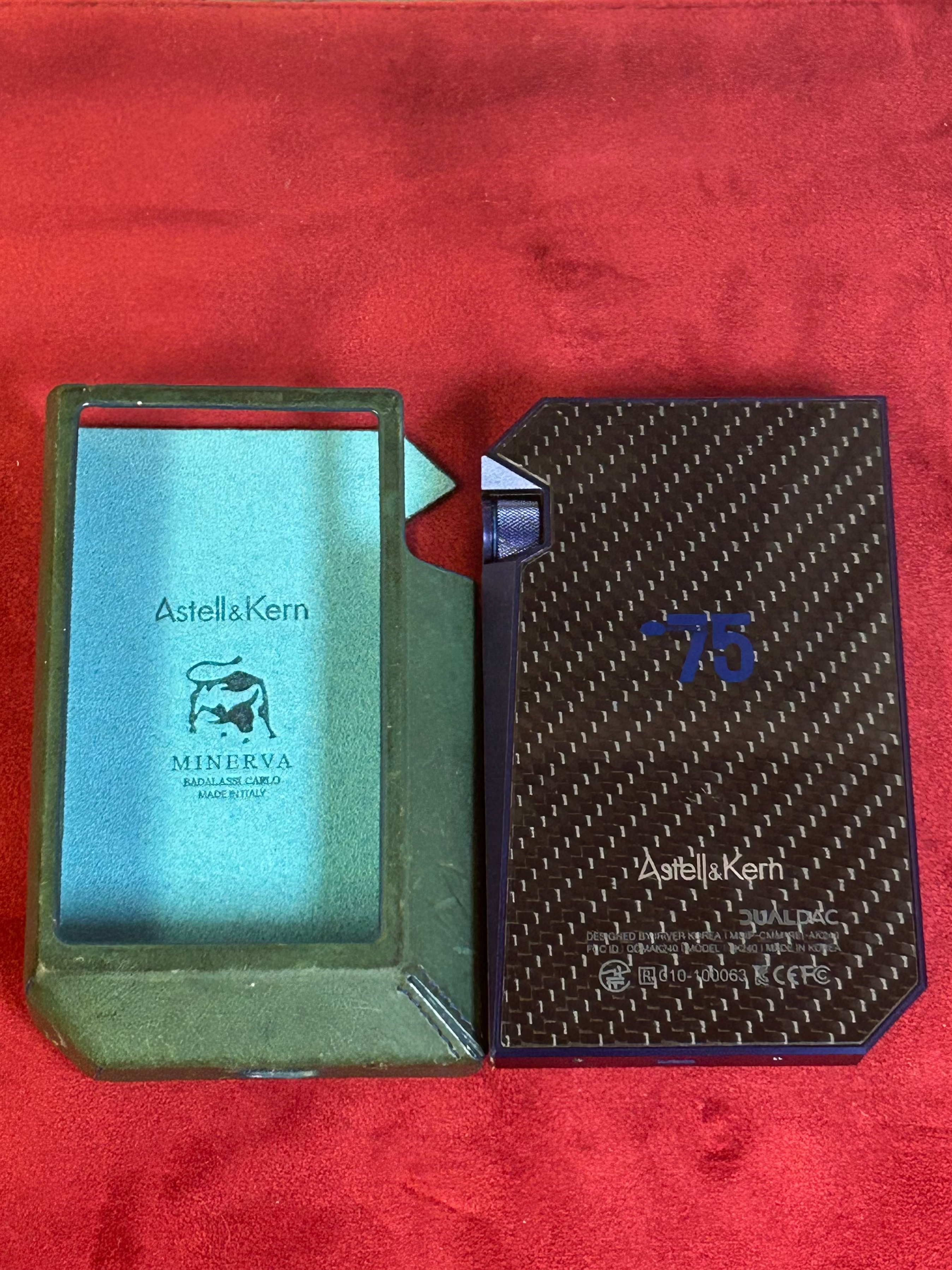 Astell & Kern AK240 Bluenote Limited Edition DAP Player 256GB  w/ Limited Edition Case