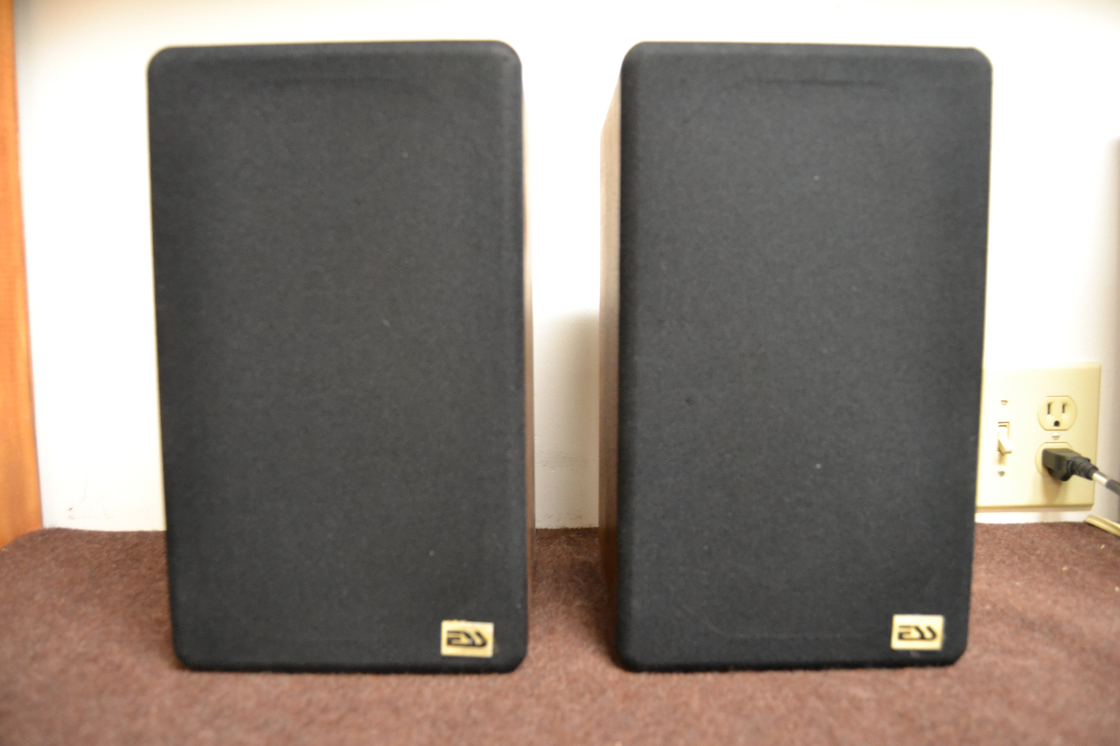 ESS AMT 620 Bookshelf Speakers * New Foams * Fully Serviced