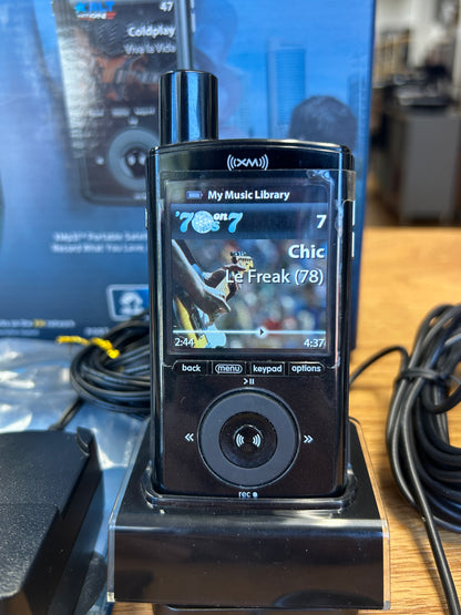 Sirius XMP3i Portable Satellite Radio MP3 Player w/ XPHD1 Dock & Accessories