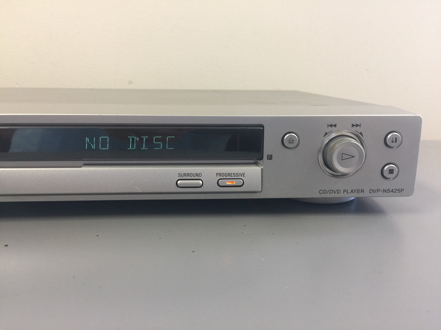 Sony DVP-NS425P CD DVD Player