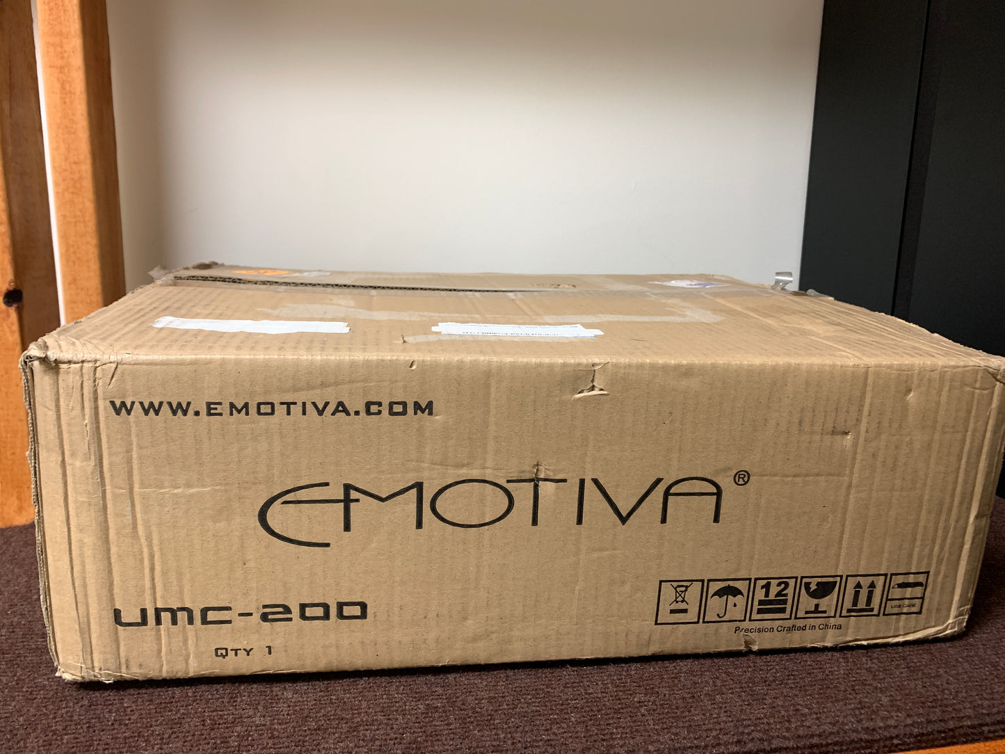 Emotiva UPA-700 Power Amplifier / UMC-200 Preamplifier * box * manual * remote