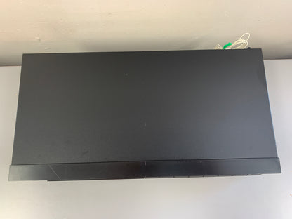 Yamaha T-32 AM/FM Stereo Tuner