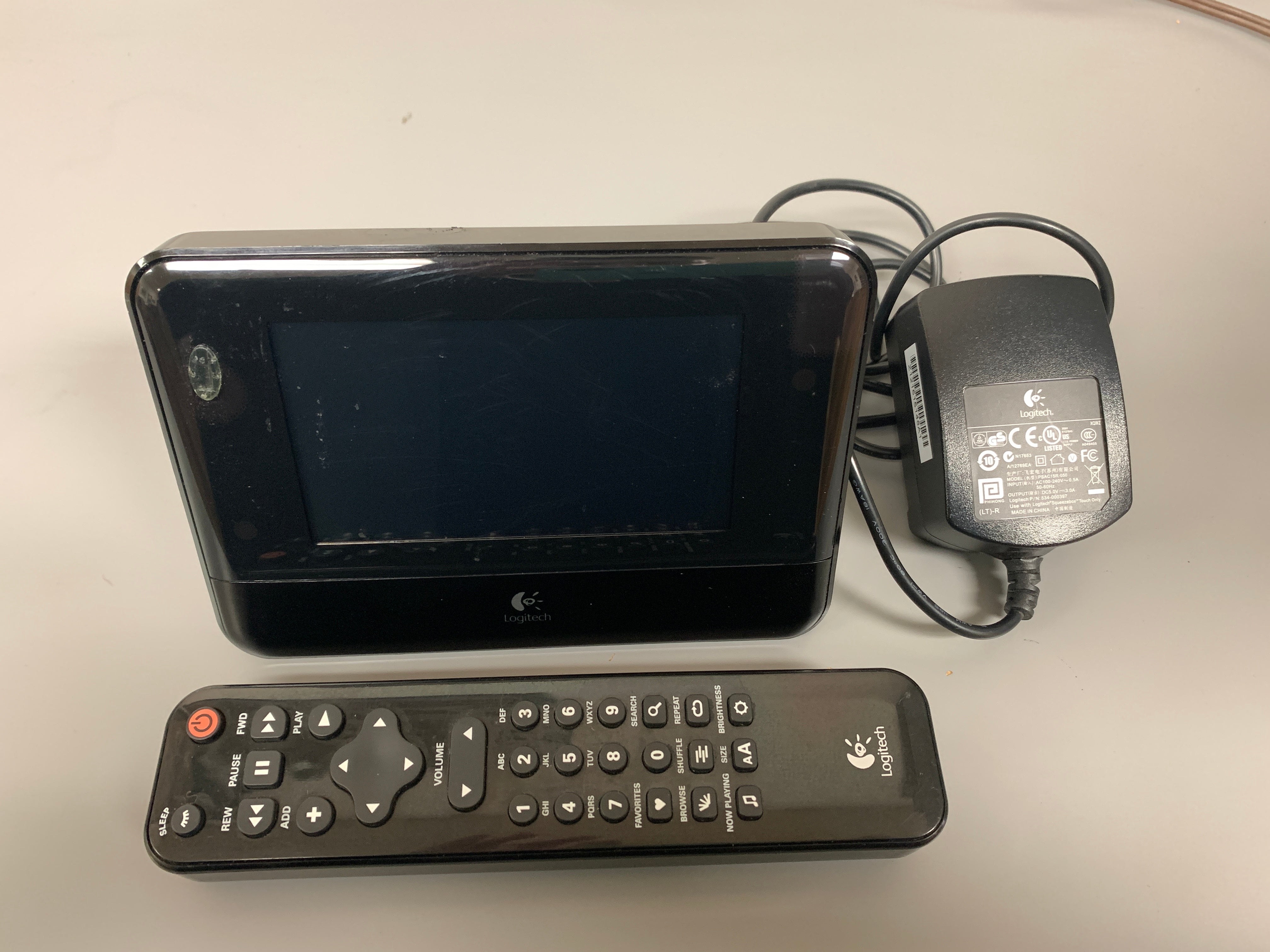 Logitech Squeezebox Touch Wi-Fi Music Streamer * remote * power