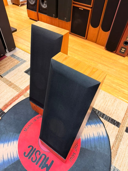Thiel CS1.2 Floor Standing Speakers * Fully Serviced * Local Pickup Only * Boxes