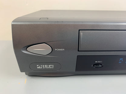 Toshiba M-645 VHS Player