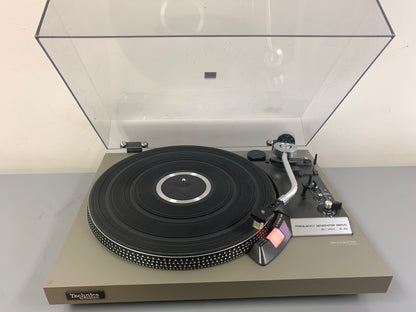 Technics SL-23 Turntable