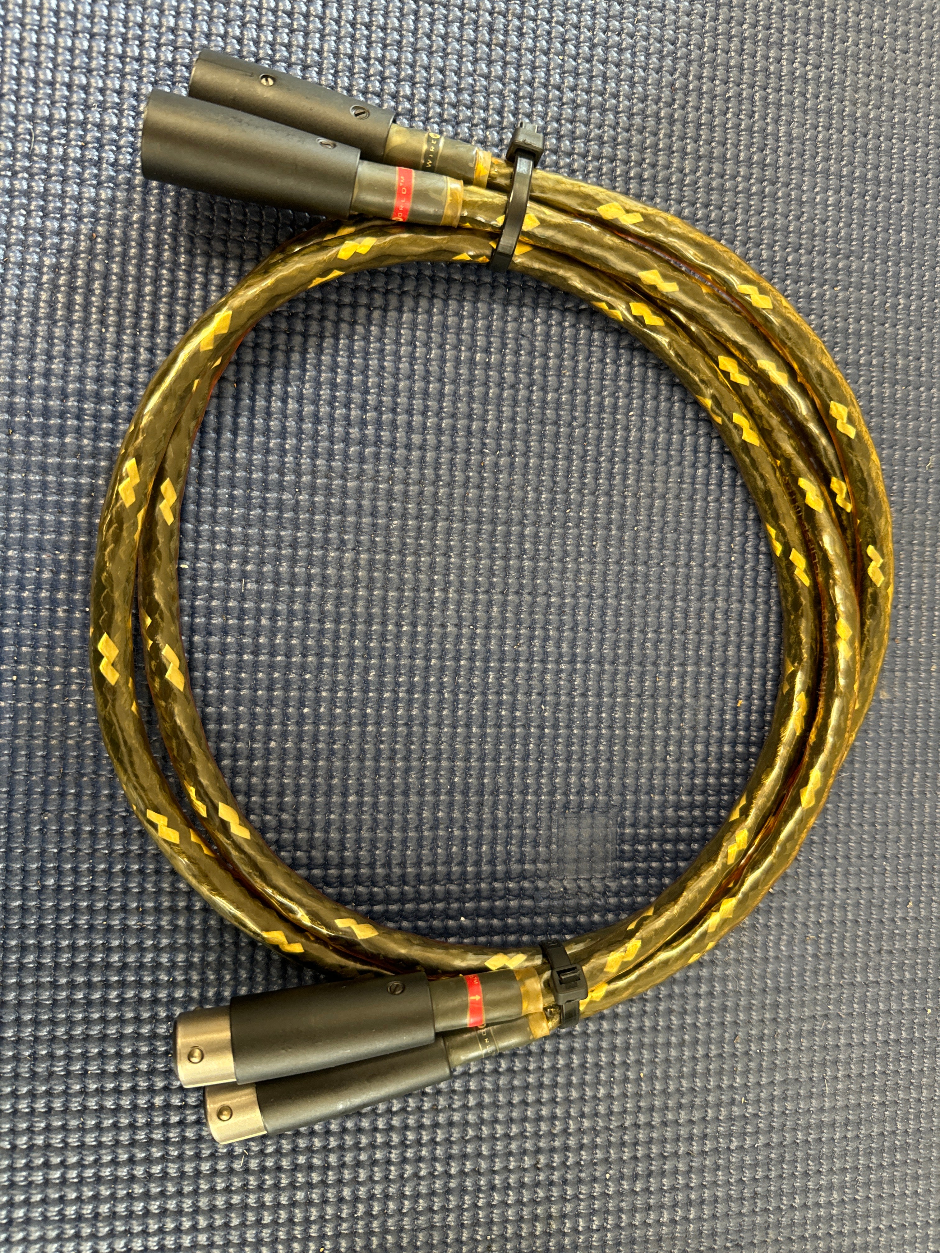 Wireworld Eclipse XLR Interconnect 1M Pair – The Turntable Store