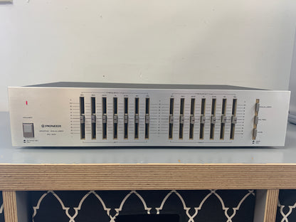 Pioneer SG-300 Stereo Graphic Equalizer